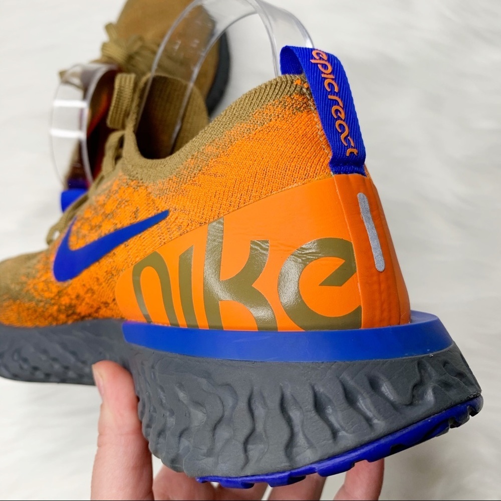 Nike Epic React Flyknit Men’s Size 10 - Picture 7 of 11